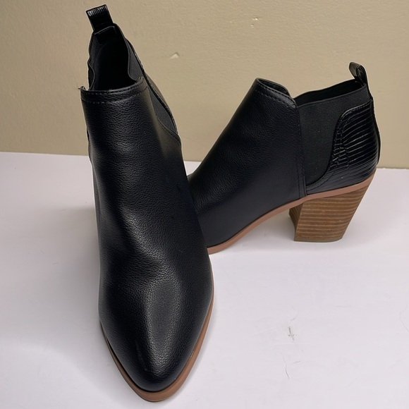 DOLCE VITA Ankle Boots FRILLI Black Slide On Vegan Leather Chunky Block 9 - Picture 13 of 14